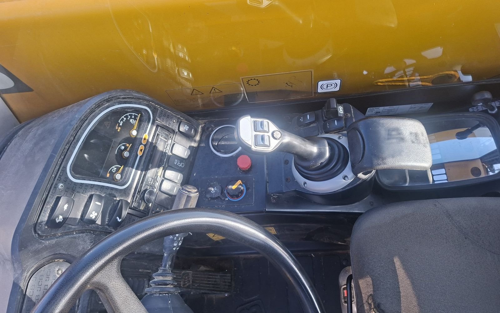 Teleskoplader van het type JCB 525-60 AGRI PLUS, Gebrauchtmaschine in Hollenthon (Foto 6)