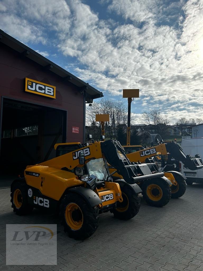 Teleskoplader des Typs JCB 525-60 Agri Plus, Neumaschine in Hohenau (Bild 2)