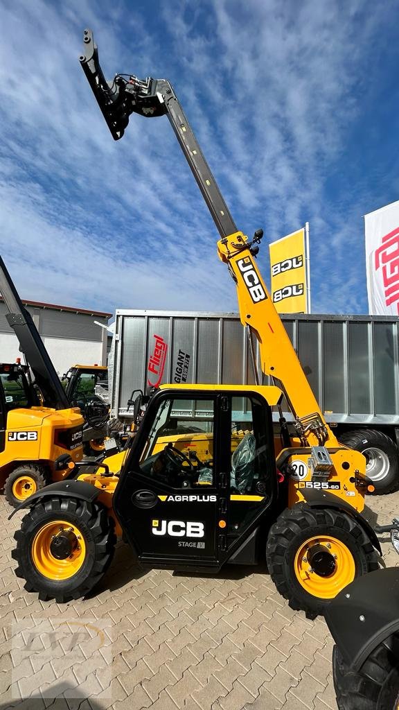 Teleskoplader des Typs JCB 525-60 Agri Plus, Neumaschine in Hohenau (Bild 4)