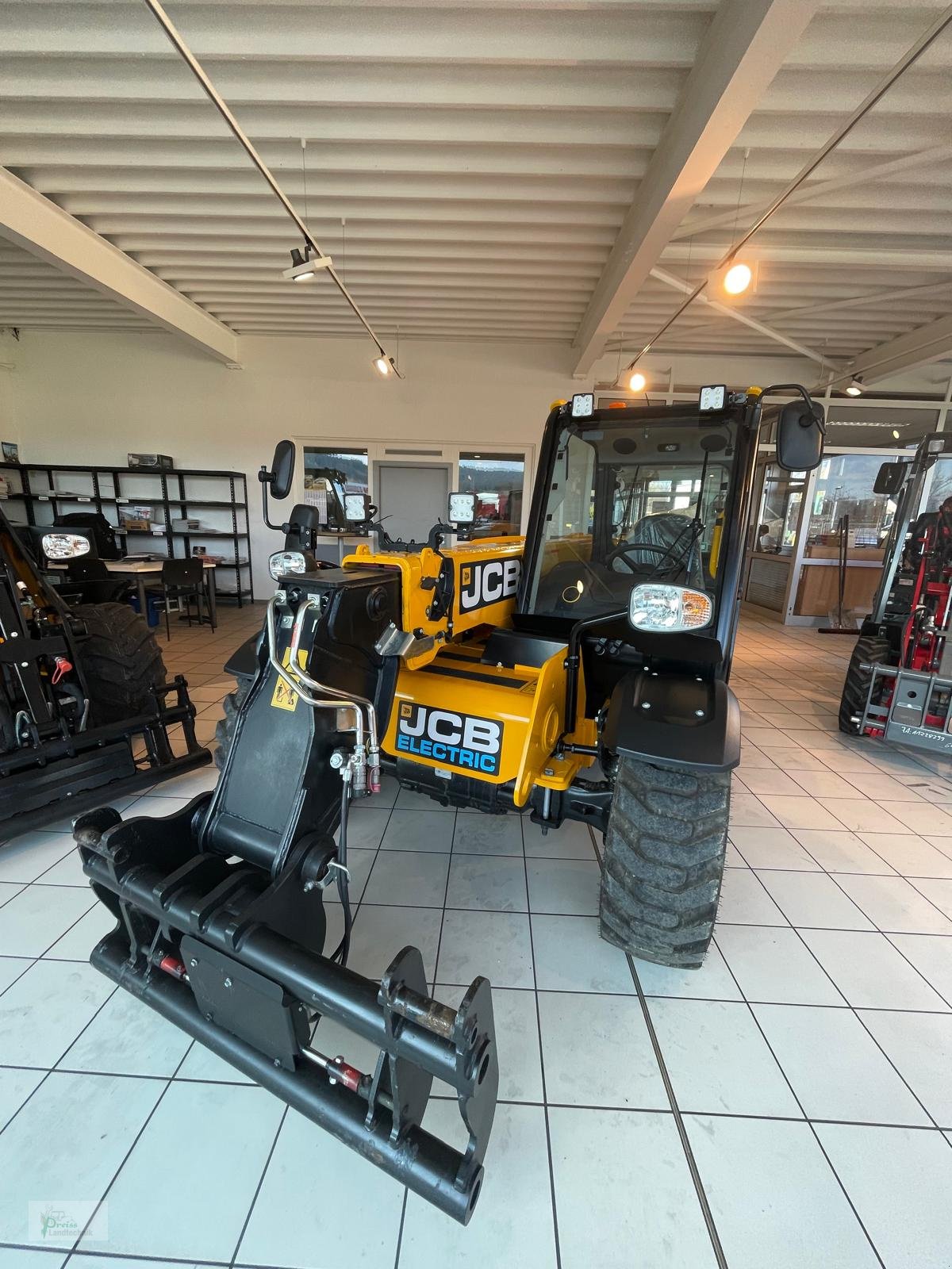 Teleskoplader typu JCB 525-60-E, Gebrauchtmaschine v Bad Kötzting (Obrázek 11)