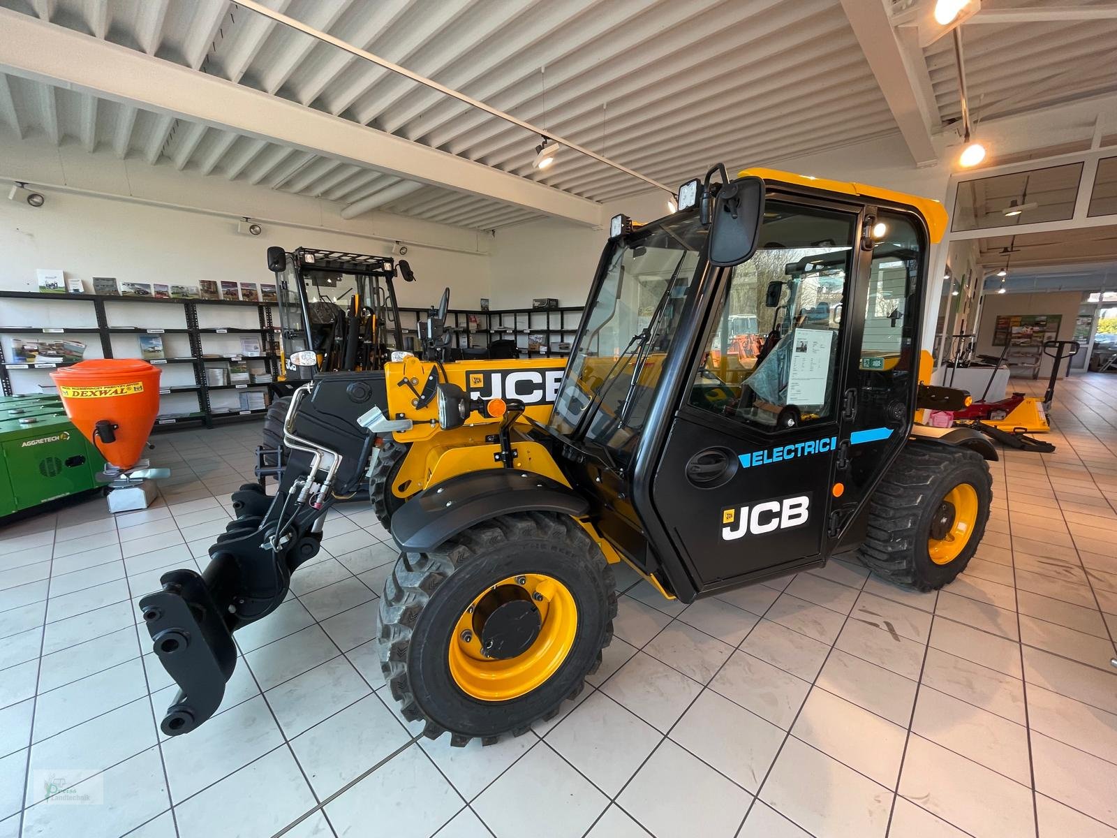 Teleskoplader typu JCB 525-60-E, Gebrauchtmaschine v Bad Kötzting (Obrázek 15)