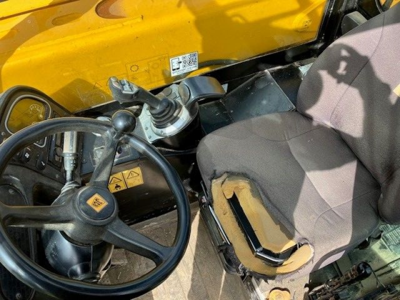 Teleskoplader typu JCB 526-56, Gebrauchtmaschine v SAINT NICOLAS DE PORT (Obrázek 5)