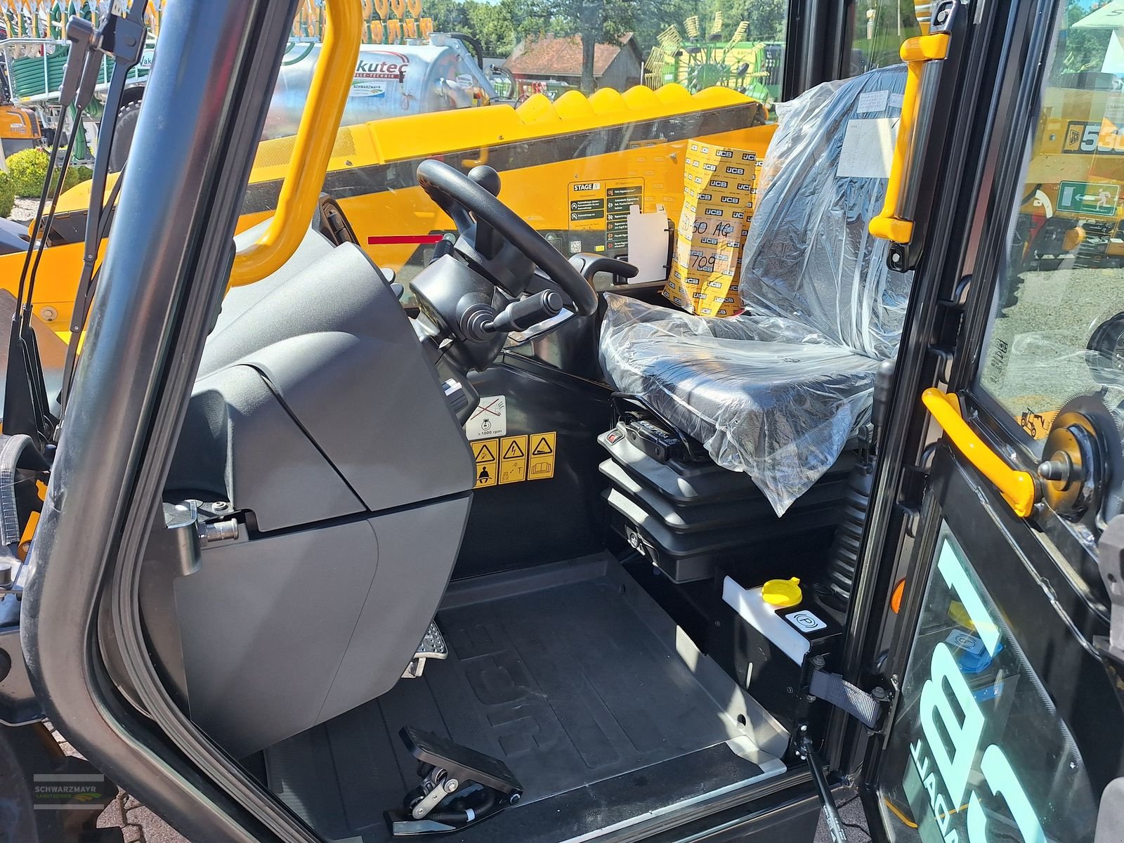 Teleskoplader des Typs JCB 530-60 Agri Super, Neumaschine in Aurolzmünster (Bild 25)