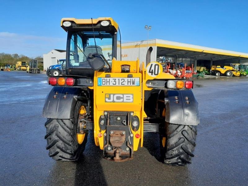 Teleskoplader des Typs JCB 531-70, Gebrauchtmaschine in ANTIGNY (Bild 7)