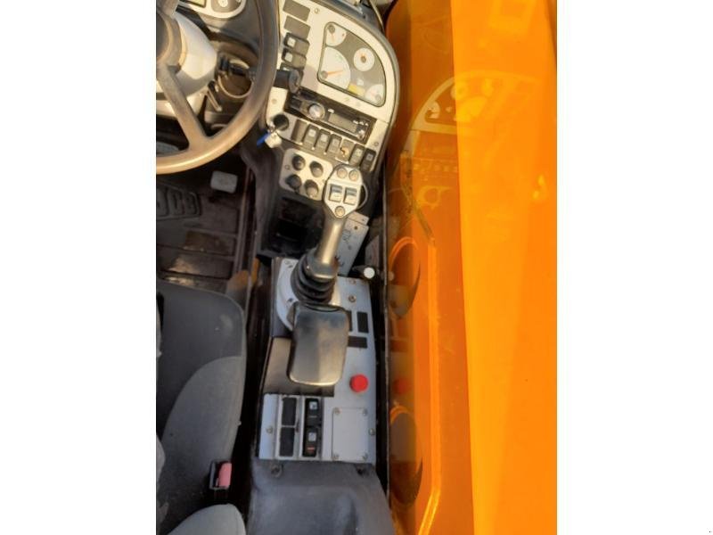 Teleskoplader des Typs JCB 531-70, Gebrauchtmaschine in ANTIGNY (Bild 11)