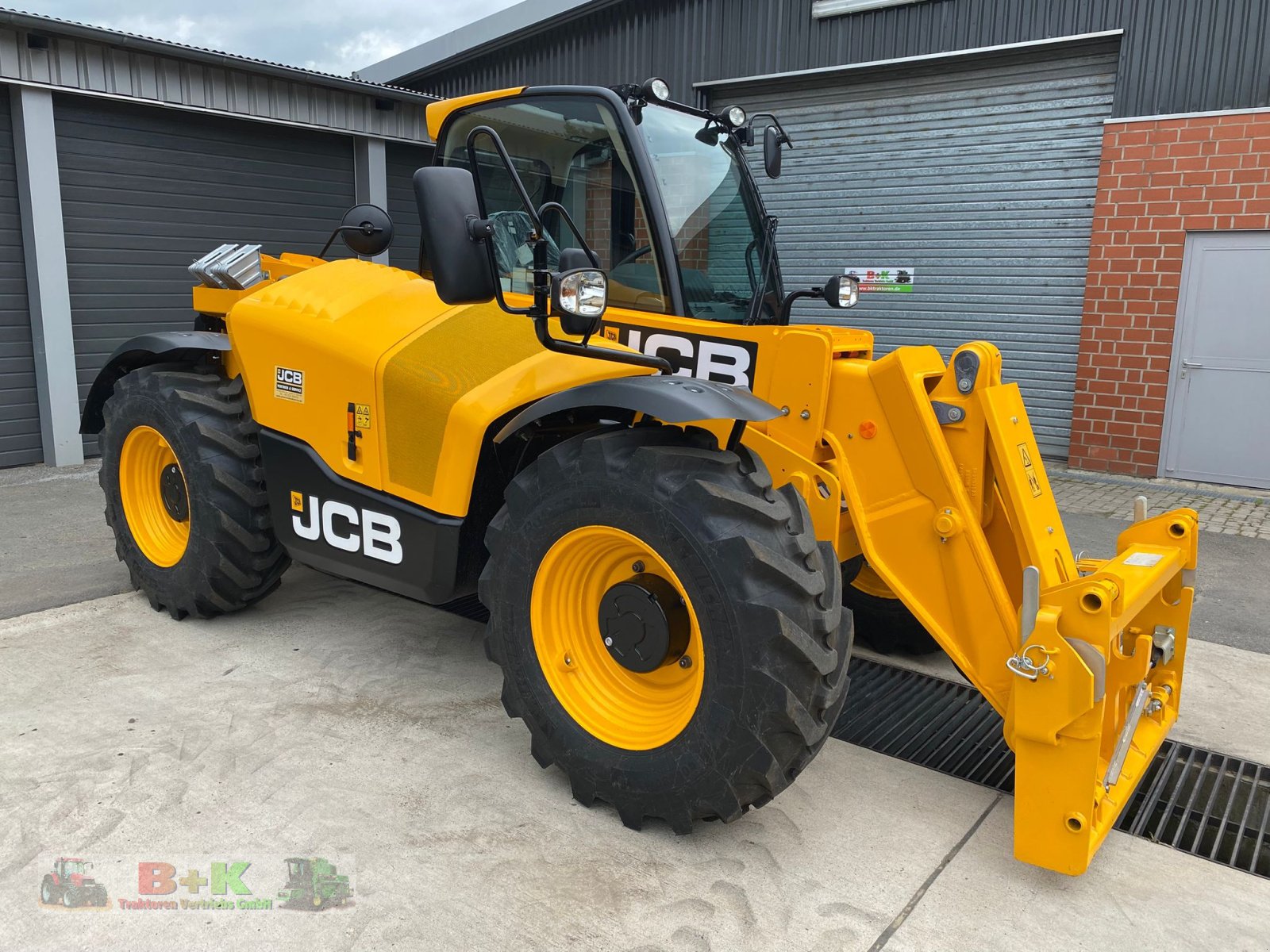 Teleskoplader des Typs JCB 531-70, Gebrauchtmaschine in Kettenkamp (Bild 3)