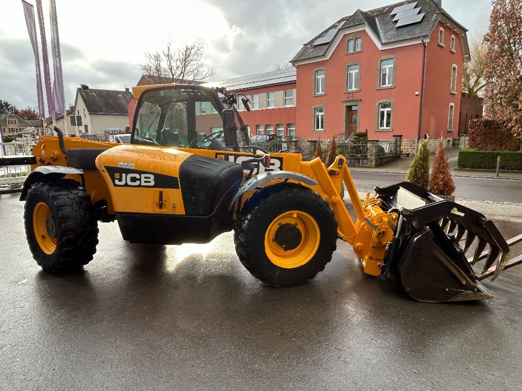 Teleskoplader типа JCB 531-70, Gebrauchtmaschine в Noerdange (Фотография 4)