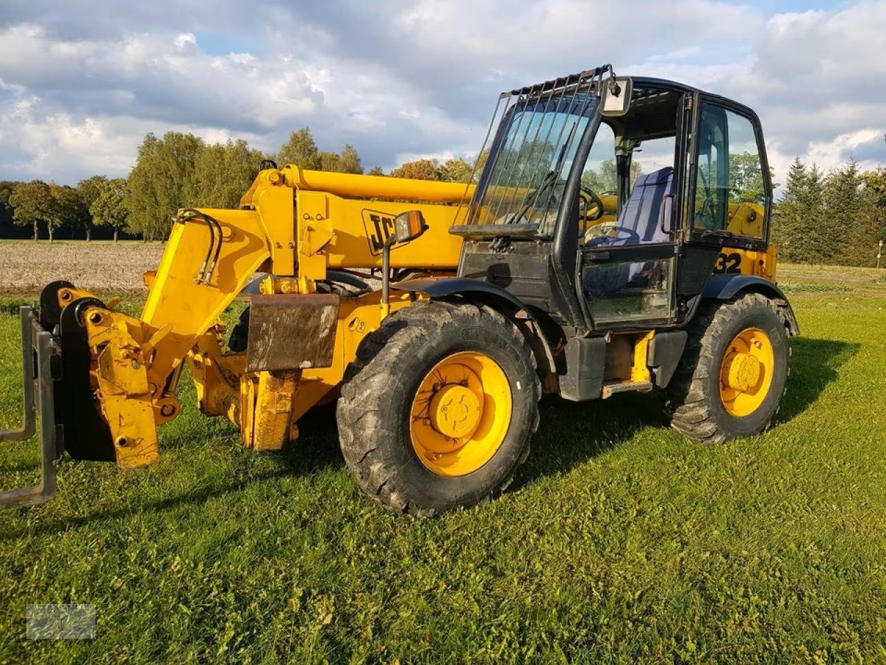 Teleskoplader типа JCB 532-120, Gebrauchtmaschine в Pragsdorf (Фотография 4)