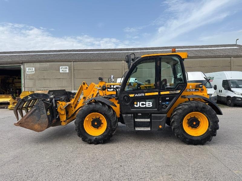 Teleskoplader des Typs JCB 532-60, Gebrauchtmaschine in Richebourg (Bild 8)