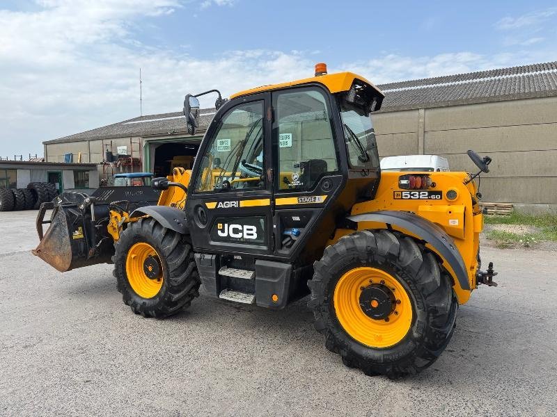 Teleskoplader des Typs JCB 532-60, Gebrauchtmaschine in Richebourg (Bild 7)