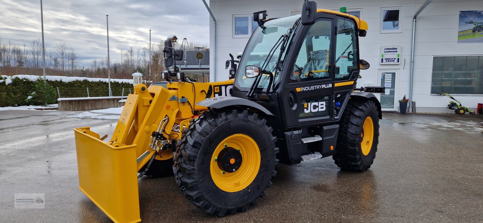 Teleskoplader des Typs JCB 532/70, Mietmaschine in Traunreut (Bild 1)