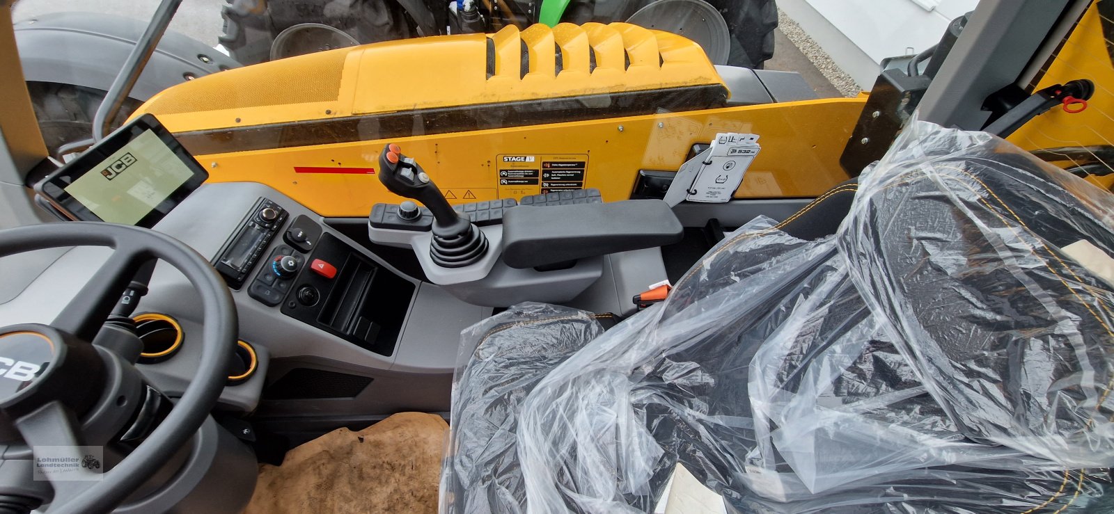 Teleskoplader des Typs JCB 532/70, Mietmaschine in Traunreut (Bild 11)