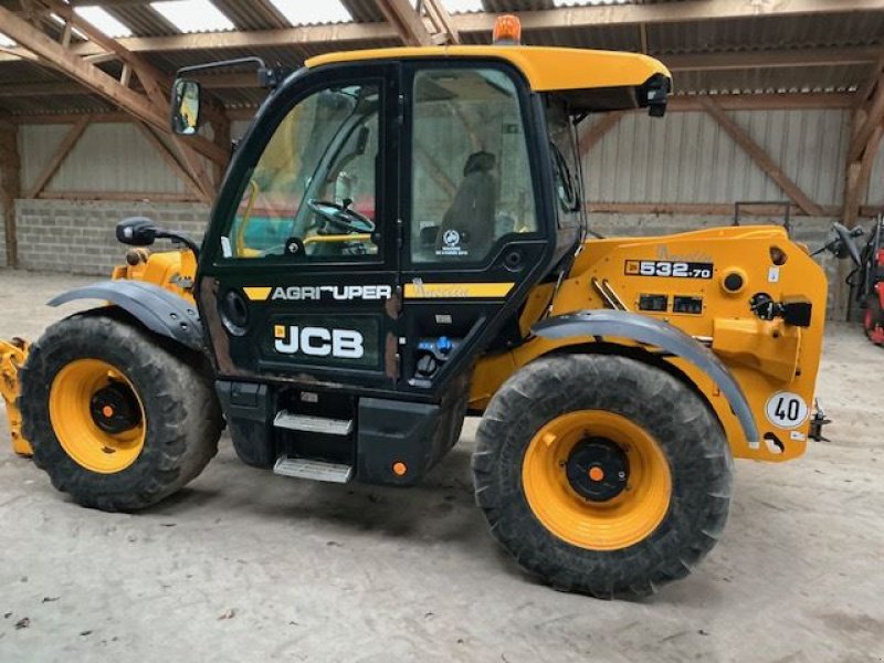 Teleskoplader typu JCB 532.70AGRSUP, Gebrauchtmaschine v les hayons (Obrázek 3)