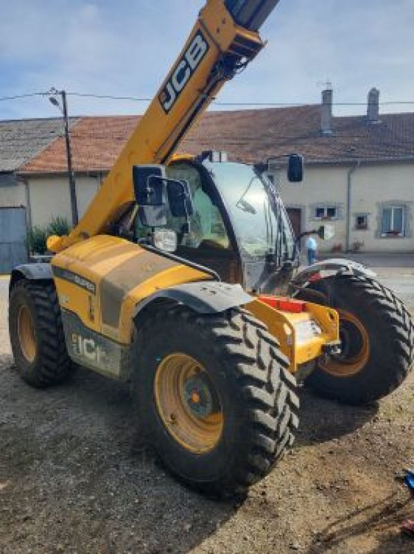 Teleskoplader des Typs JCB 53270AGST4F, Gebrauchtmaschine in Sainte Menehould (Bild 1)