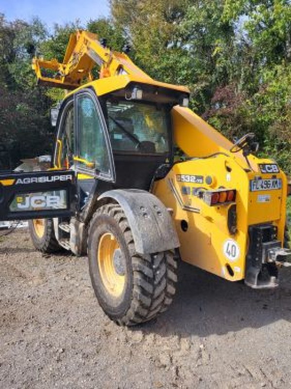 Teleskoplader des Typs JCB 53270AGST4F, Gebrauchtmaschine in Sainte Menehould (Bild 3)
