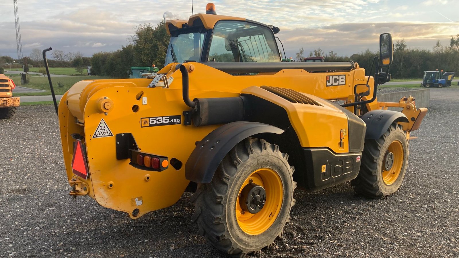 Teleskoplader of the type JCB 535-125 HI-VIZ, Gebrauchtmaschine in Glamsbjerg (Picture 4)