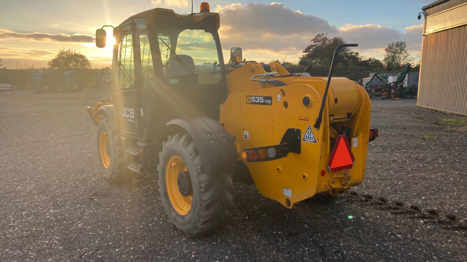 Teleskoplader of the type JCB 535-125 HI-VIZ, Gebrauchtmaschine in Glamsbjerg (Picture 3)