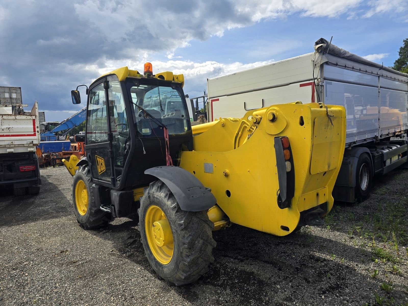 Teleskoplader des Typs JCB 535-125, Gebrauchtmaschine in Gabersdorf (Bild 8)