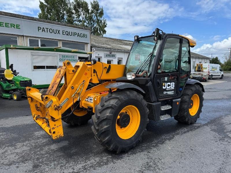 Teleskoplader des Typs JCB 536-70 AGRISUPER, Gebrauchtmaschine in Wargnies Le Grand (Bild 1)