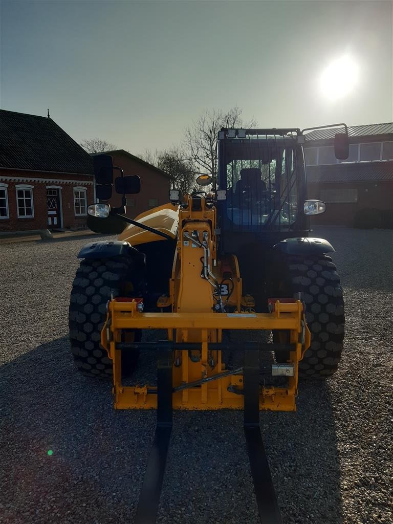 Teleskoplader du type JCB 536-95 AgriXtra årg.2022 med kun 2756 timer, meget flot., Gebrauchtmaschine en Bylderup-Bov (Photo 2)