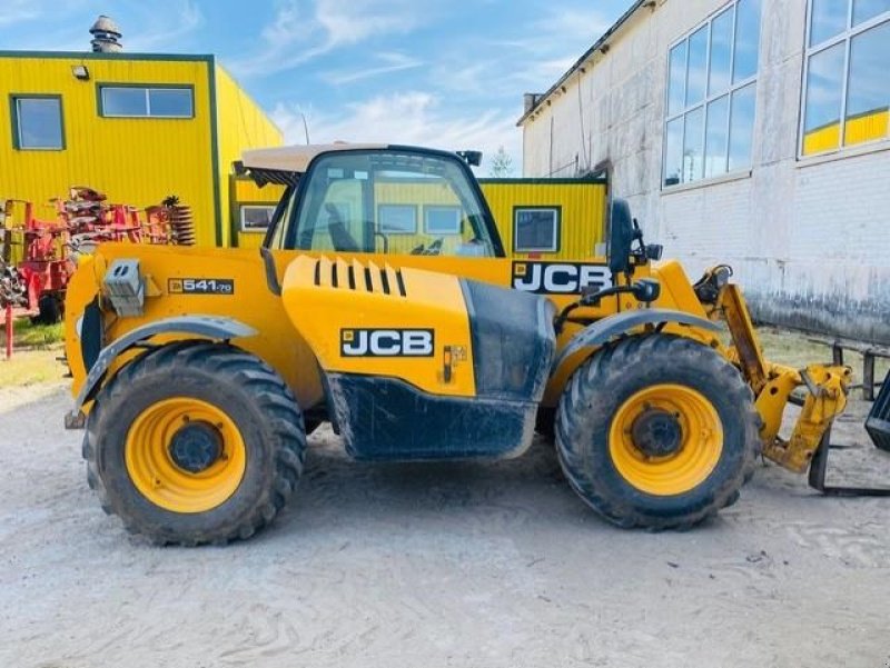 Teleskoplader des Typs JCB 541-70 AGRI-SUPER 4100 kg 7 meter affjedret bom. 40 km/t.  Ring til Ulrik 0045-40255544 for flere billeder og info om fremvisning mm., Gebrauchtmaschine in Kolding (Bild 1)