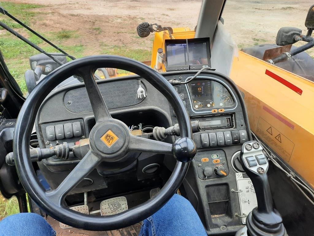Teleskoplader tip JCB 541-70 AGRI-SUPER Giv et bud!!! Pallegafler, Hitch krog, Aircondition, Central smørring., Gebrauchtmaschine in Kolding (Poză 12)