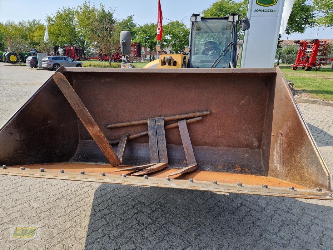 Teleskoplader des Typs JCB 541-70 AGRIPRO, Gebrauchtmaschine in Schenkenberg (Bild 2)