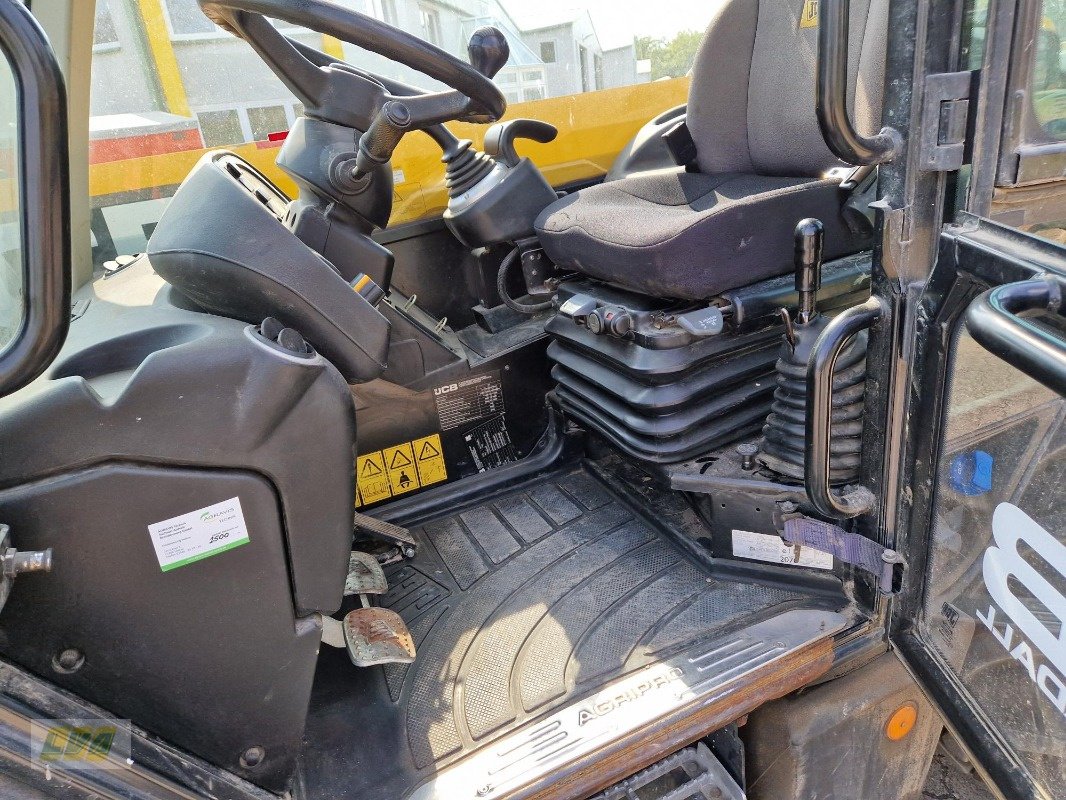 Teleskoplader des Typs JCB 541-70 AGRIPRO, Gebrauchtmaschine in Schenkenberg (Bild 3)