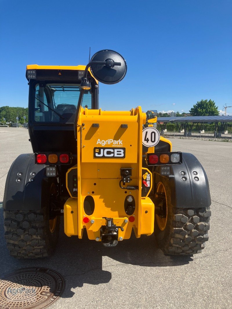 Teleskoplader of the type JCB 542-100 AGRIXTRA SWAY, Neumaschine in Kirchdorf (Picture 4)