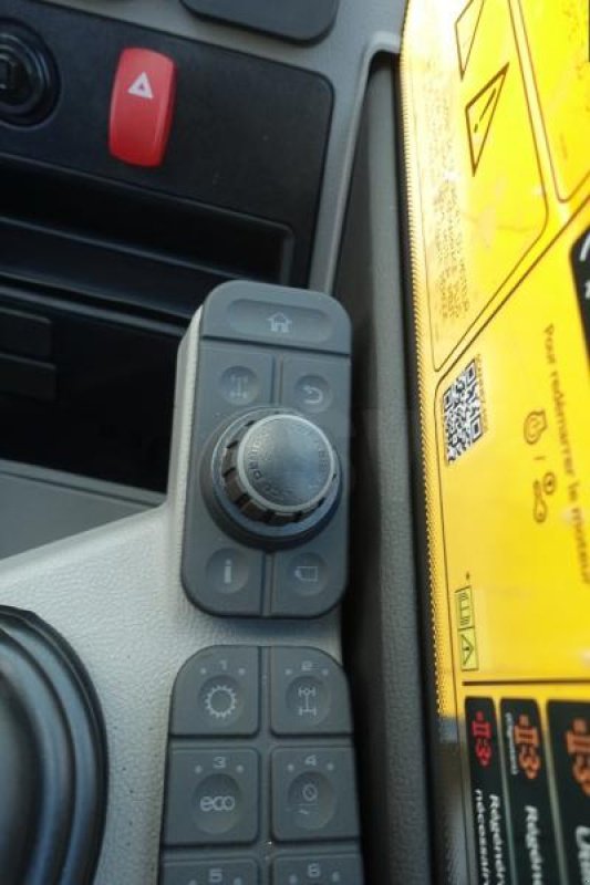 Teleskoplader tip JCB 542-70 Agri Super DTVT 130 CV, Gebrauchtmaschine in Sorée (Poză 9)