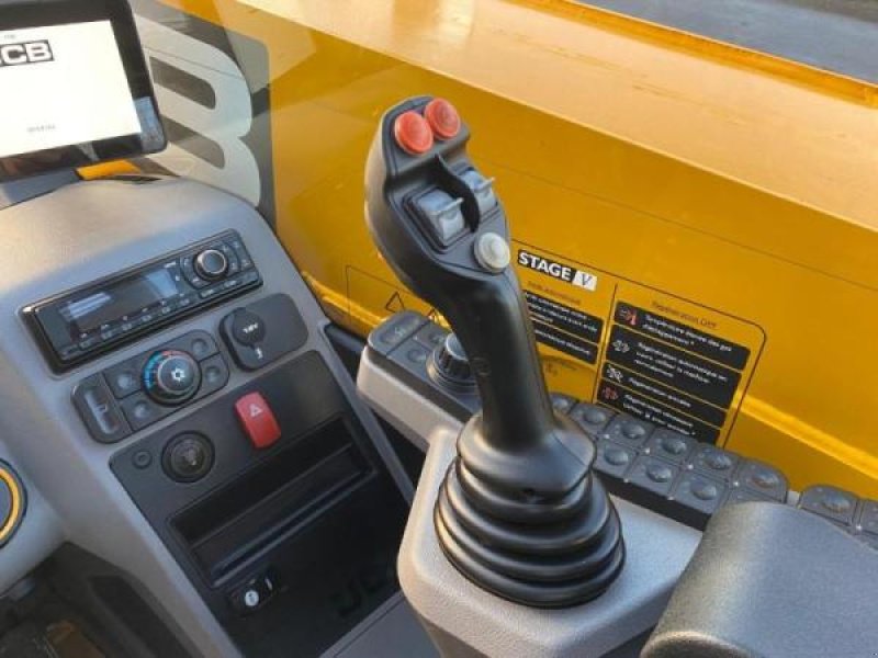 Teleskoplader des Typs JCB 542 70 Agri Super Powershift 6 vitesses, Gebrauchtmaschine in Sorée (Bild 11)