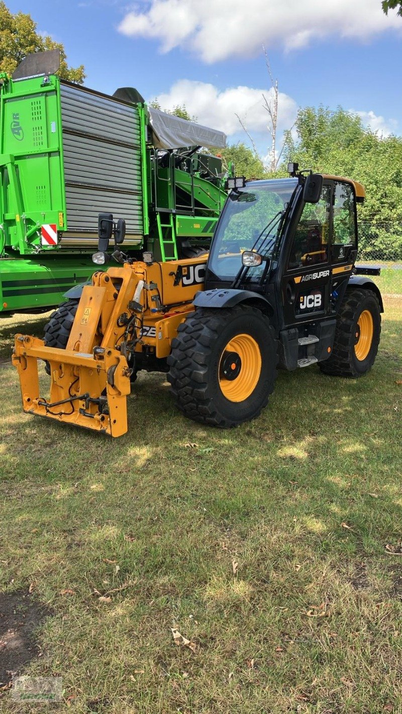 Teleskoplader of the type JCB 542-70 Agri Super, Gebrauchtmaschine in Uetze (Picture 1)
