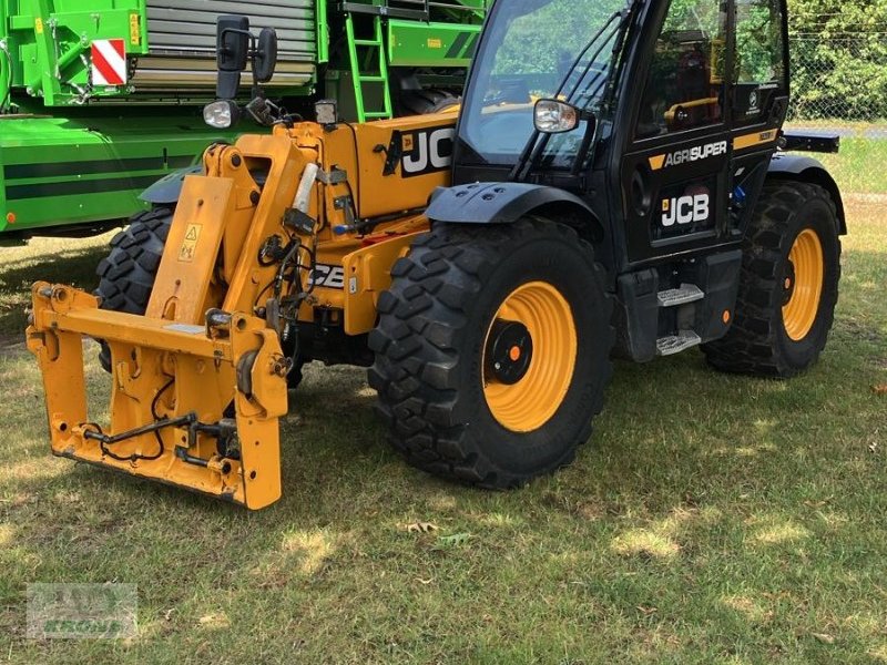 Teleskoplader des Typs JCB 542-70 Agri Super, Gebrauchtmaschine in Uetze (Bild 1)