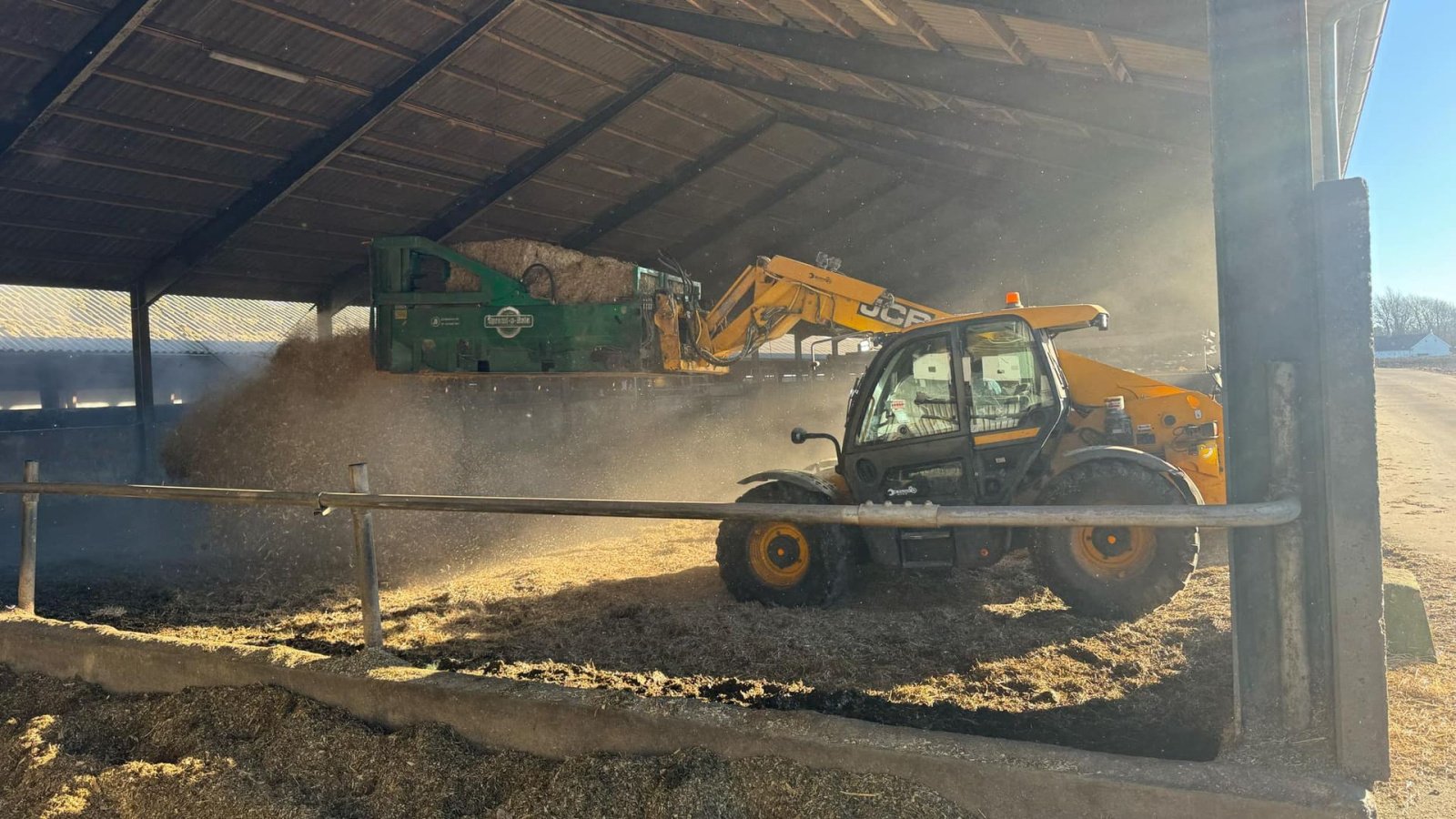 Teleskoplader typu JCB 542-70 AGRI XTRA Dual Tech Velholdt, Gebrauchtmaschine v Løgumkloster (Obrázek 1)