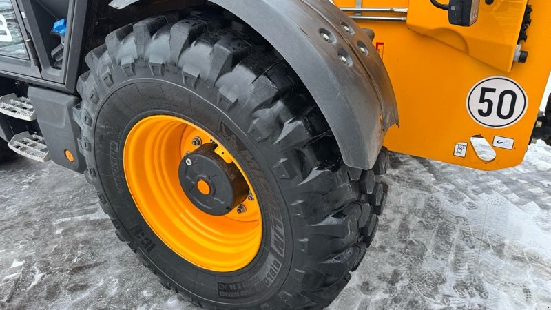 Teleskoplader del tipo JCB 542-70 AGRIPRO 50km/h 175 PS Garantie bis 2028/3000Bh, Gebrauchtmaschine In Neubrandenburg (Immagine 21)
