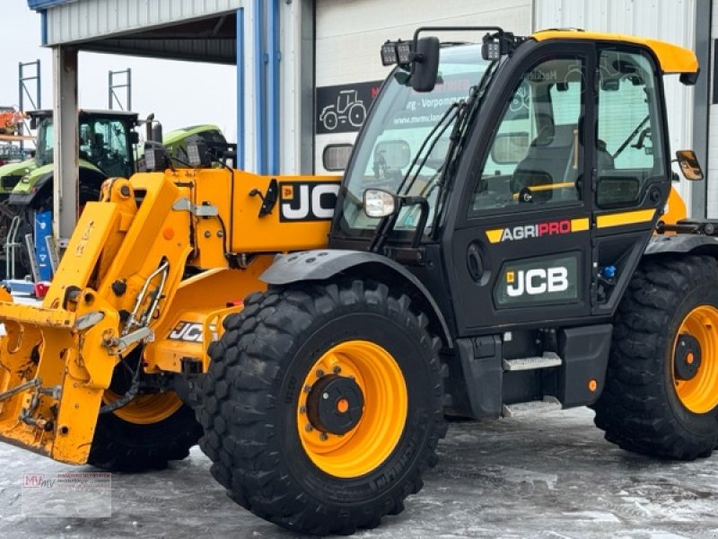 Teleskoplader des Typs JCB 542-70 AGRIPRO 50km/h 175 PS Garantie, Gebrauchtmaschine in Neubrandenburg