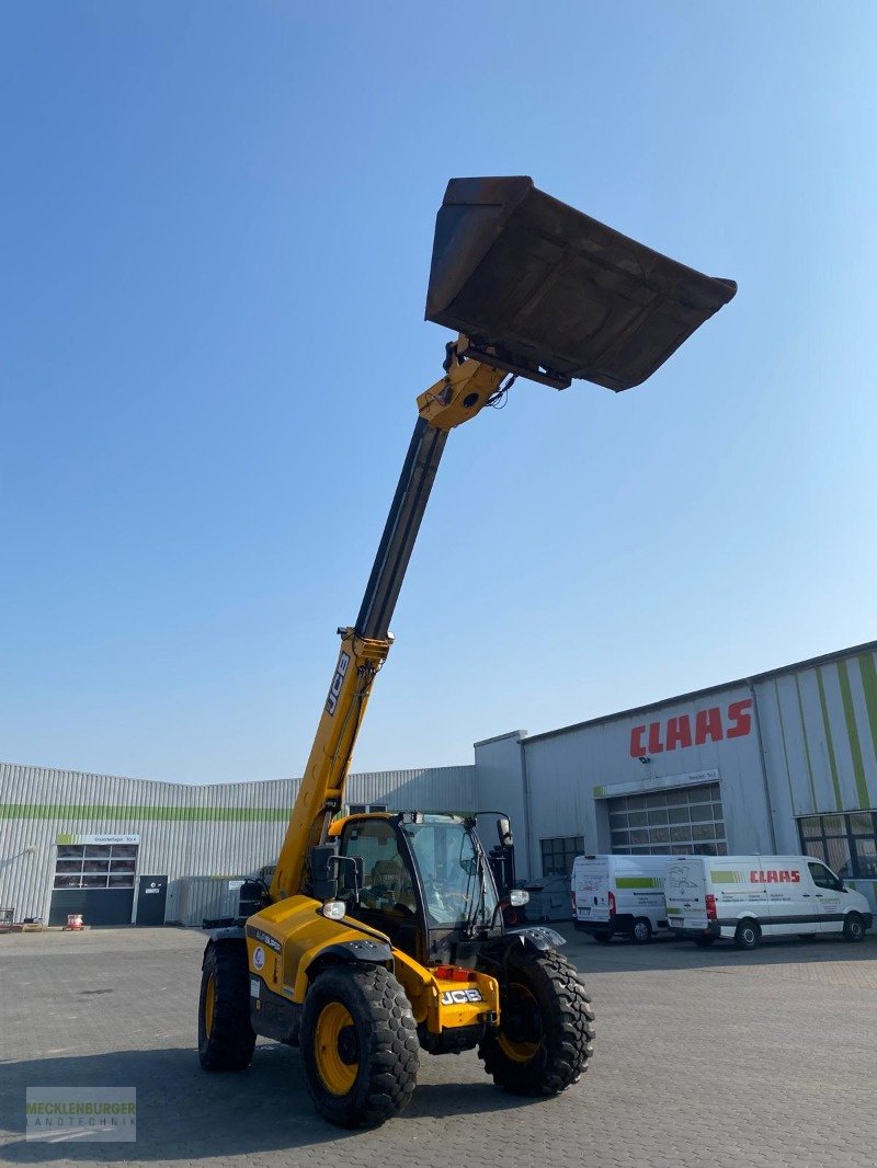 Teleskoplader of the type JCB 542-70 Agrisuper - Modell 2020, Gebrauchtmaschine in Teterow (Picture 14)