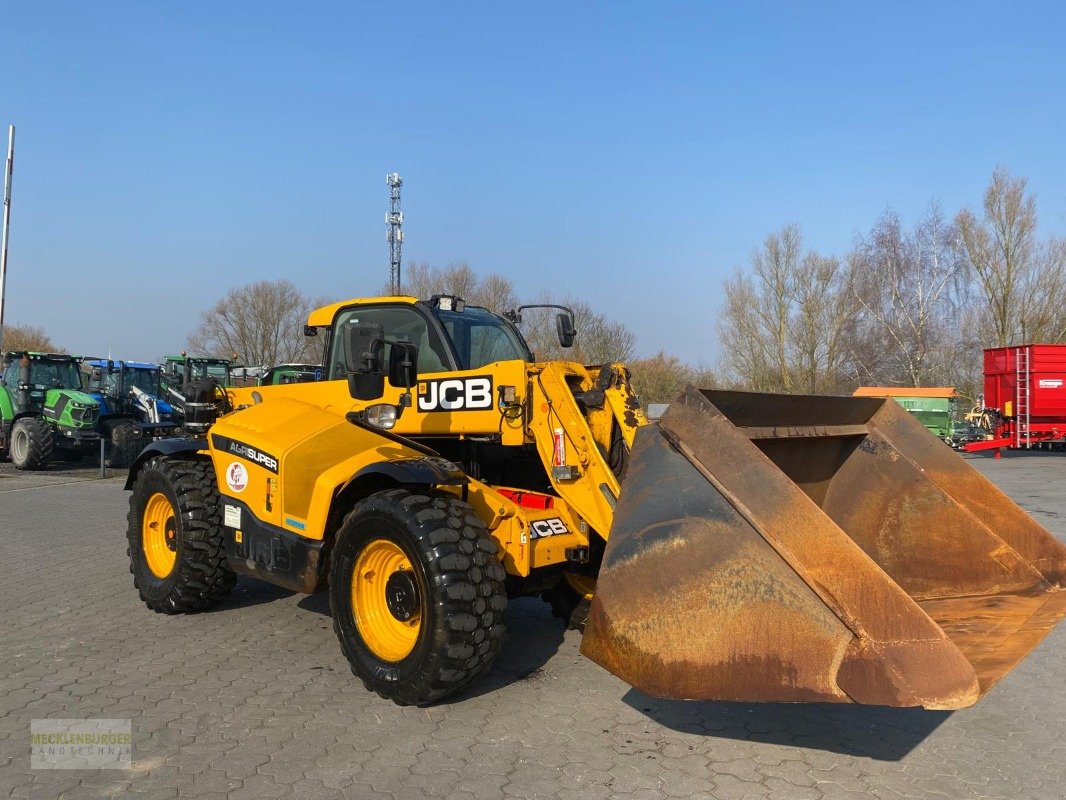 Teleskoplader of the type JCB 542-70 Agrisuper - Modell 2020, Gebrauchtmaschine in Teterow (Picture 8)