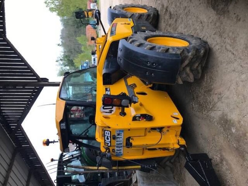 Teleskoplader typu JCB 542-70AGRIXTRA, Gebrauchtmaschine v les hayons (Obrázek 3)