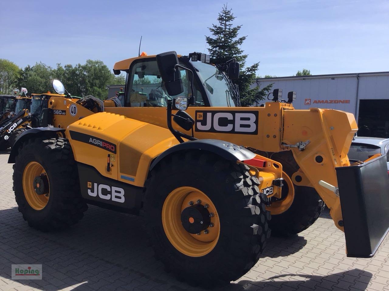 Teleskoplader of the type JCB 560-80 AGRI PRO, Neumaschine in Bakum (Picture 3)