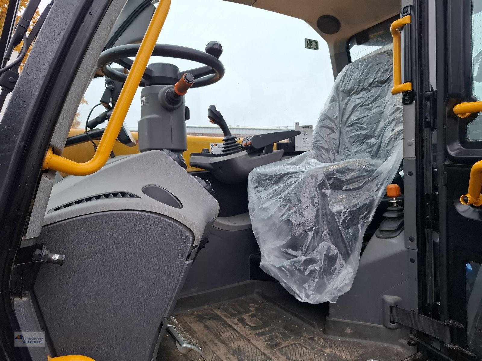 Teleskoplader des Typs JCB 560-80 Agri Xtra / 560 - 80 Agri Xtra, Gebrauchtmaschine in Altenberge (Bild 12)
