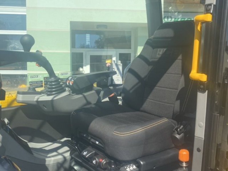 Teleskoplader des Typs JCB 560-80 Agri Xtra Mietmaschine, Mietmaschine in Hürm (Bild 14)