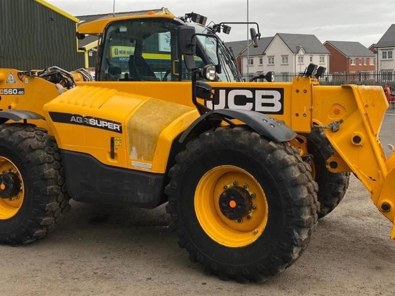 Teleskoplader tip JCB 560-80 SOLGT! 560-80 Agri Super., Gebrauchtmaschine in Kolding (Poză 1)