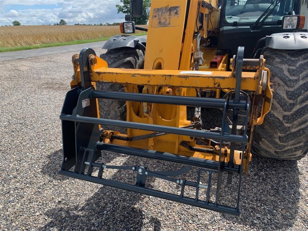 Teleskoplader des Typs JCB ADAPTER Q-FIT TIL EURO, Gebrauchtmaschine in Mariager (Bild 2)
