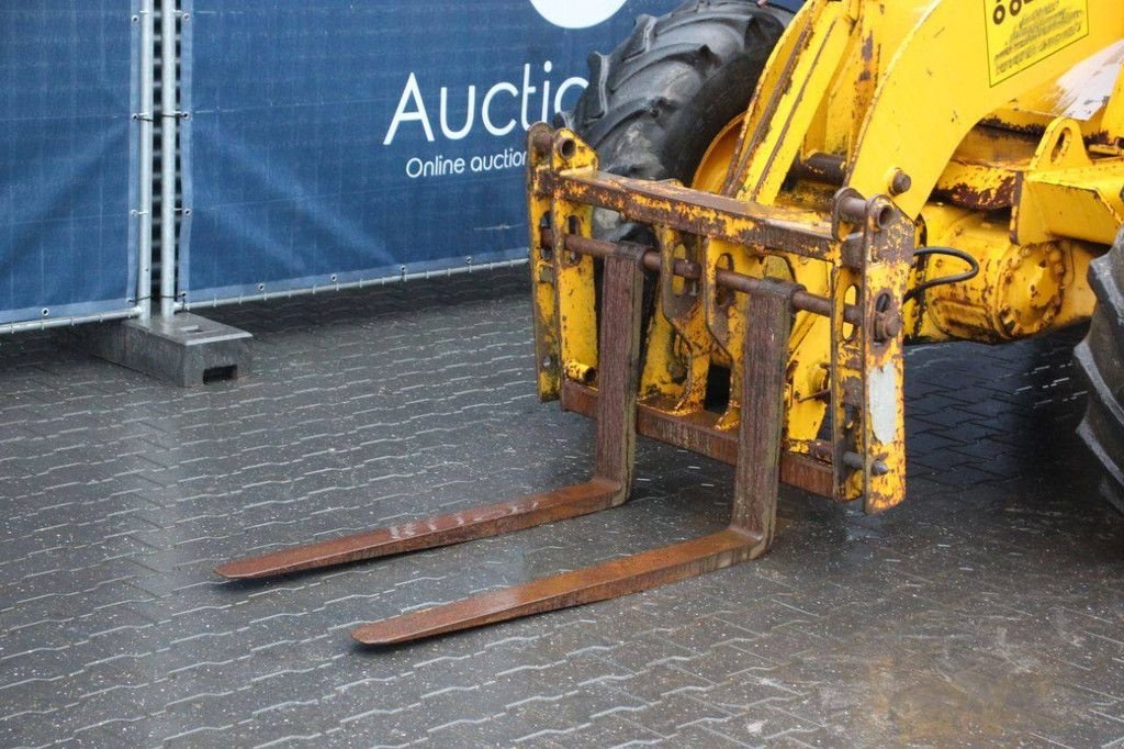 Teleskoplader du type JCB Loadall 520M-2, Gebrauchtmaschine en Antwerpen (Photo 10)
