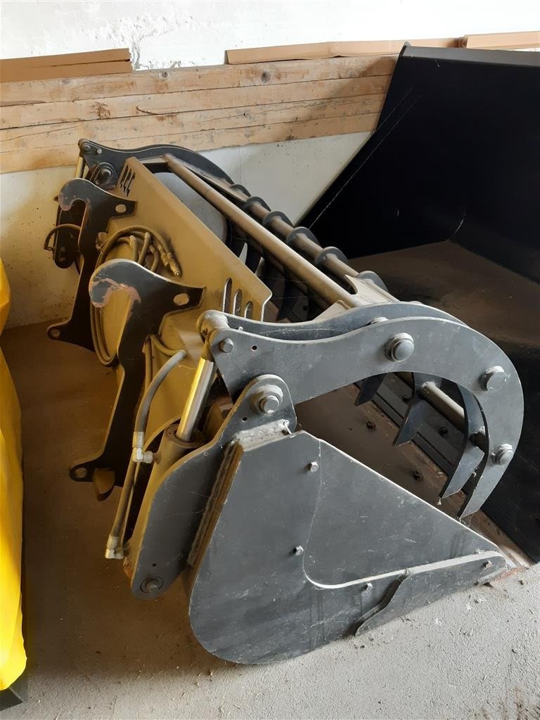 Teleskoplader des Typs JCB SILOKLO 2,4M helt ny med udskiftelig skær, Gebrauchtmaschine in Bylderup-Bov (Bild 2)