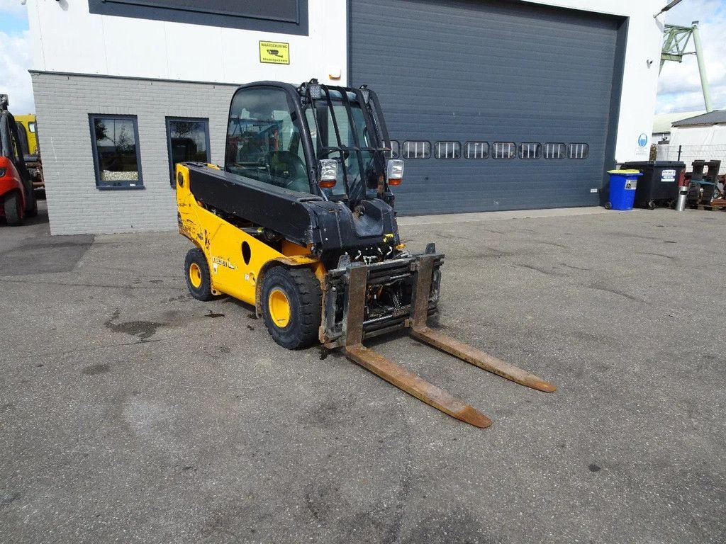 Teleskoplader typu JCB TLT30, Gebrauchtmaschine v Zutphen (Obrázek 2)