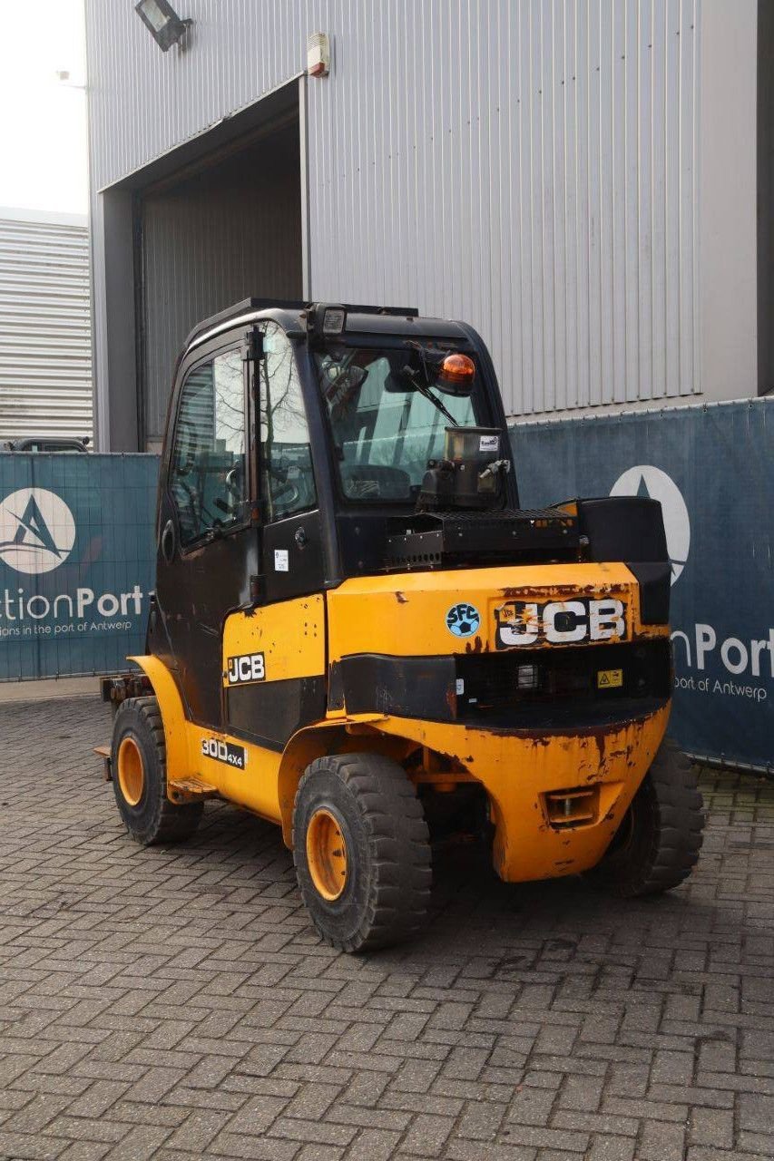 Teleskoplader a típus JCB TLT30D 4X4, Gebrauchtmaschine ekkor: Antwerpen (Kép 4)