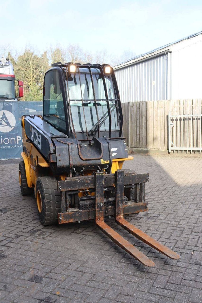 Teleskoplader a típus JCB TLT30D 4X4, Gebrauchtmaschine ekkor: Antwerpen (Kép 8)