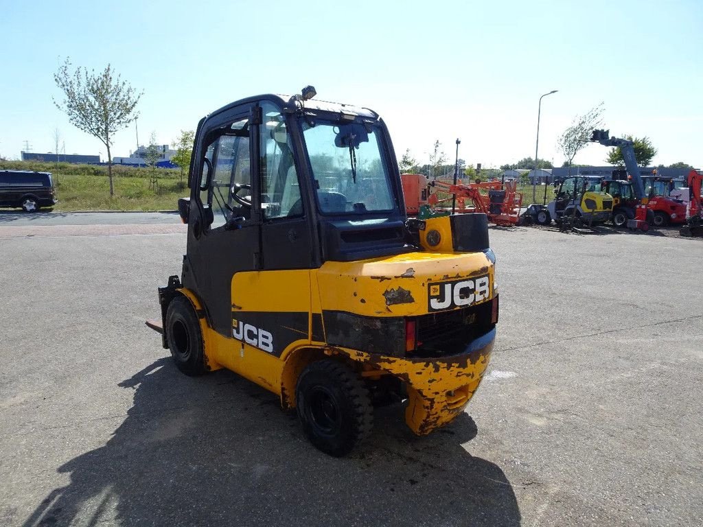 Teleskoplader of the type JCB TLT30D, Gebrauchtmaschine in Zutphen (Picture 3)